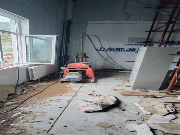 化德地基基础下沉墙体裂缝加固注浆顶升施工